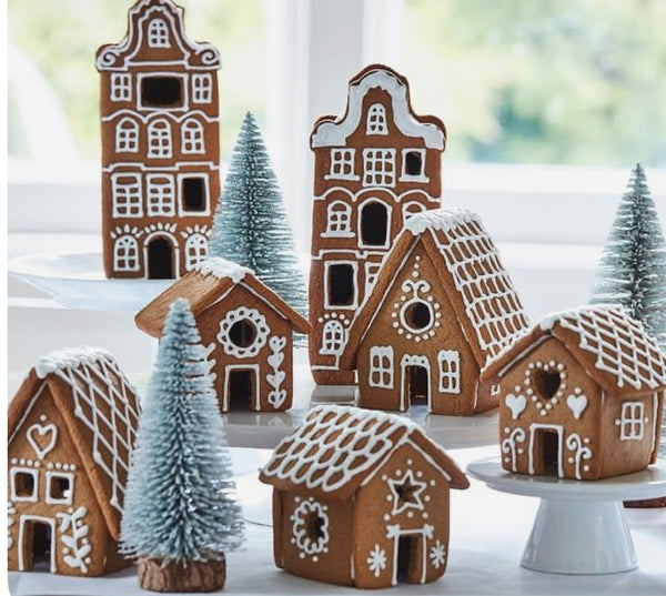 Pottery Gingerbread House Workshop Friday 15th November 1-3.30pm